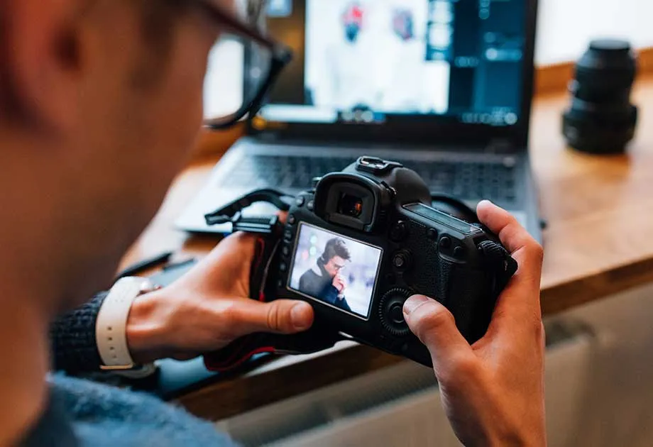 BACHELOR OF PHOTOGRAPHY BA (HONS) – KINGSTON UNIVERSITY